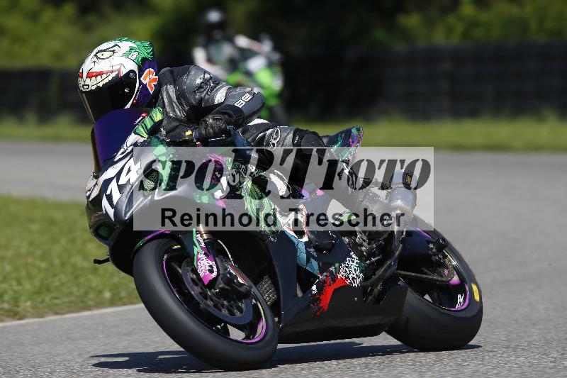 /Archiv-2024/29 12.06.2024 MOTO.CH Track Day ADR/Gruppe blau/114